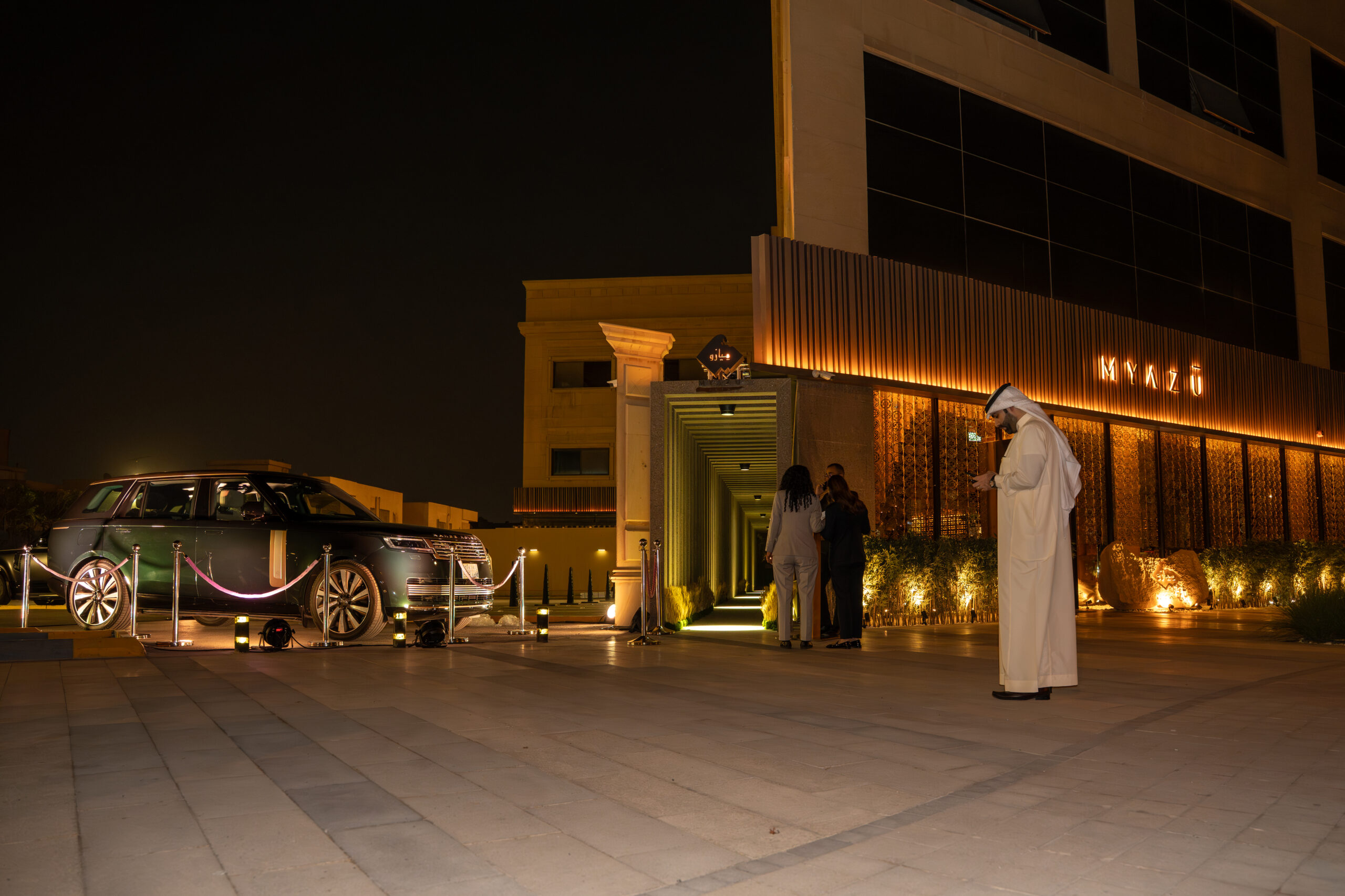 «رينج روڤر» تجمع نخبة من القيادات ورواد الأعمال في أمسية Dine with Range Rover بالتعاون مع «ميازو»
